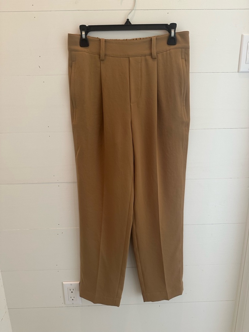 Vince Women’s Pull on Trouser in Camel